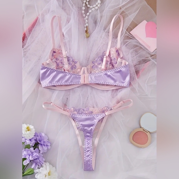 2 For $40 New! Lavender Floral Lace Lingerie Set Size Large NWT - Picture 4 of 6